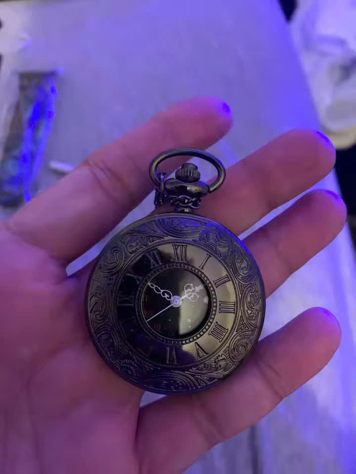 Vintage Half Hunter Pocket Watch with Cover, Chain, Safe Materials, Compact and Easy to Carry