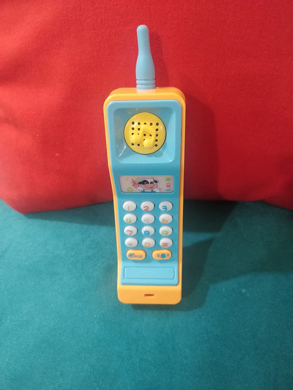 Vintage Learning Phone with Sound Effects, Flashing Lights, Simulated Phone Calls and Easy to Hold, Safe for Months 18+