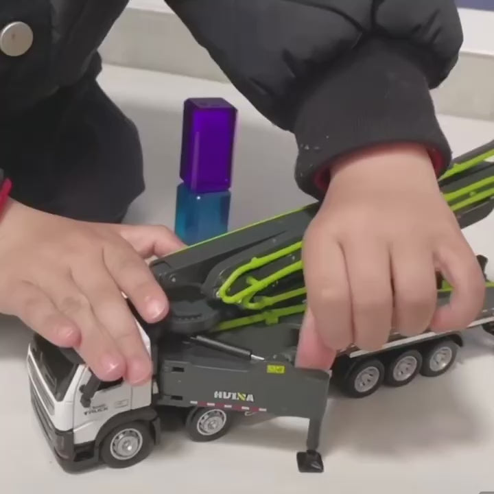 Concrete Pump Truck Toy with 1:50 Accurate Scale Model, Flexible Joint Structure, Safe for Ages 3+